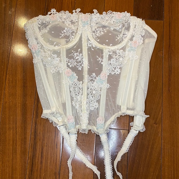 Victoria's Secret Other - Vintage Victoria's Secret White Sheer Bustier 34